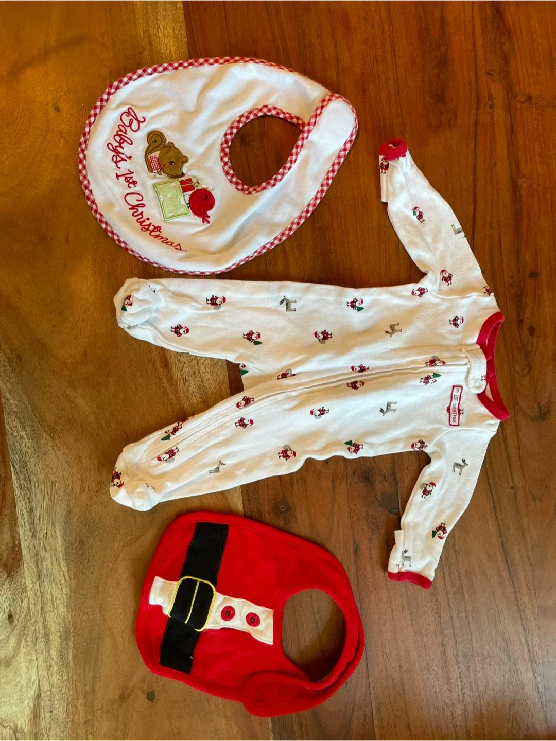 Christmas Baby Outfit with Bibs - First Christmas 0-3M image indicator(2)