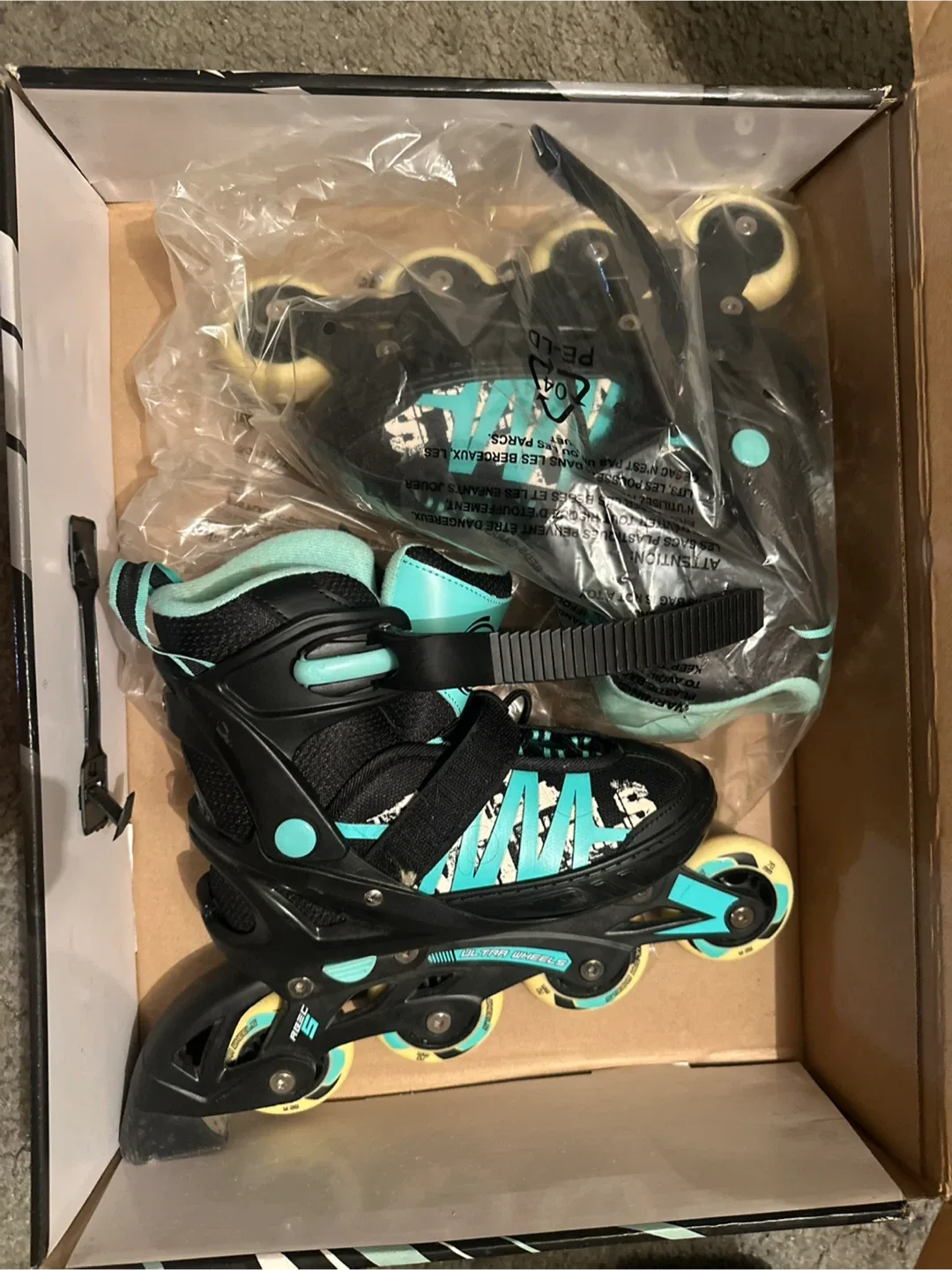 Ultra Wheels Roller Blades - Size 5-8 image indicator(2)