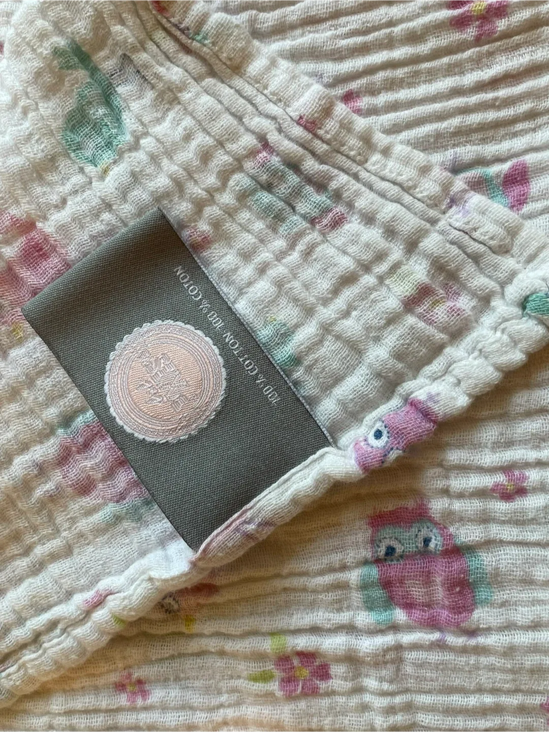 Baby Bundle: Nike Hat & Socks, Avent Soothers, Bibs, Blankets image indicator(3)