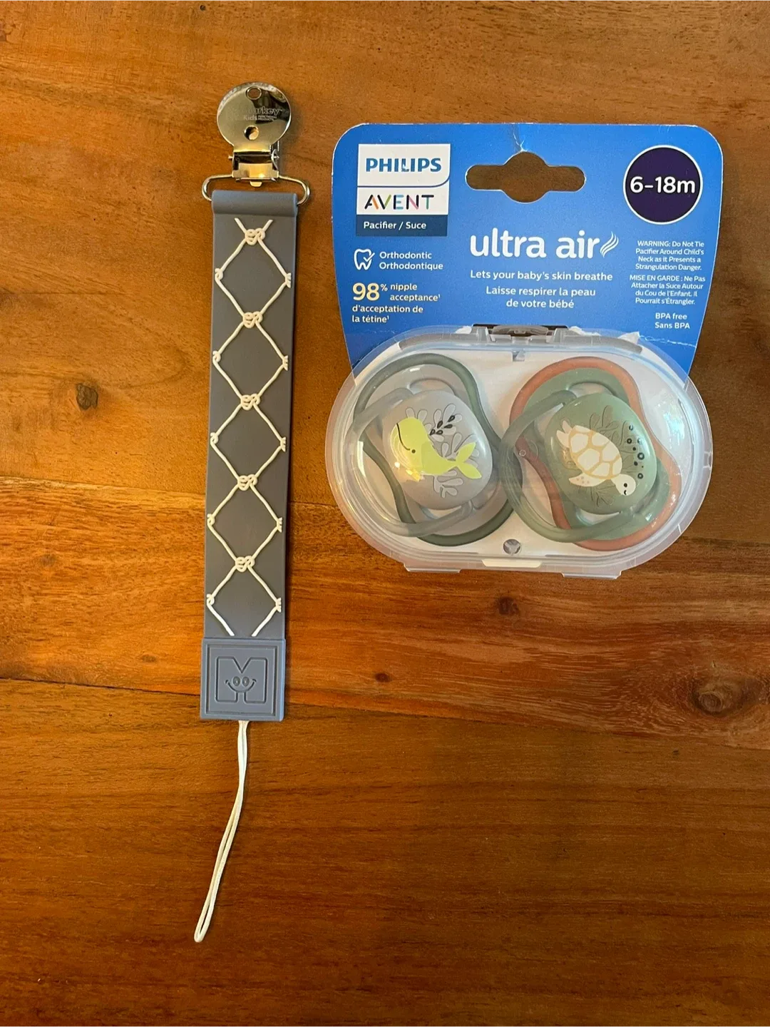 Baby Bundle: Nike Hat & Socks, Avent Soothers, Bibs, Blankets image indicator(7)