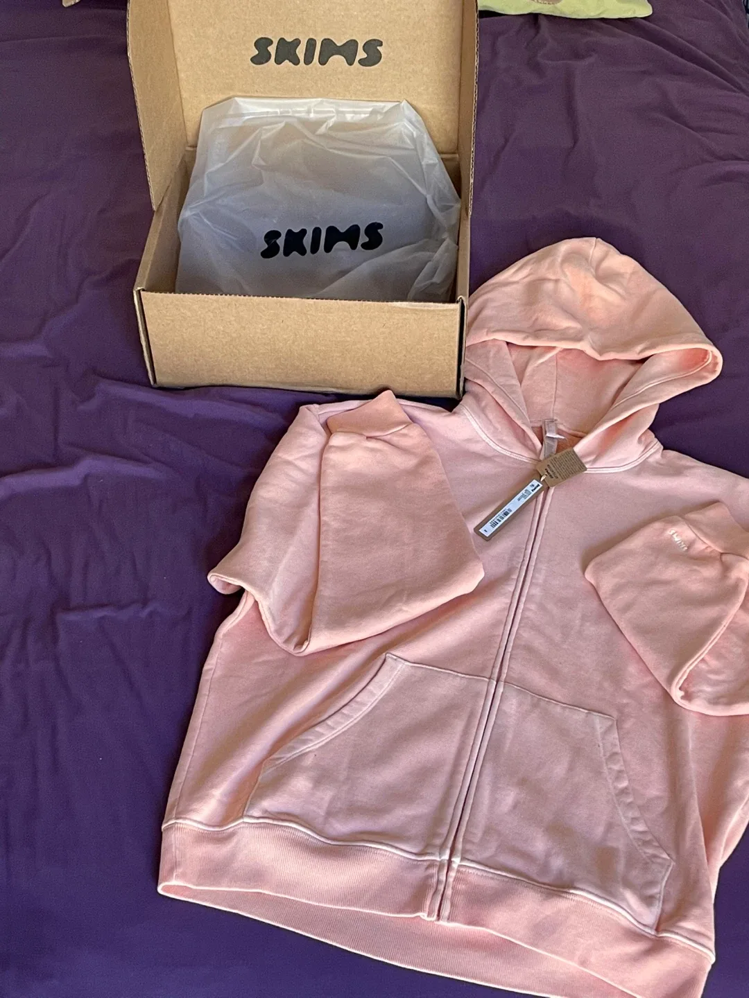 Skims french terry hoodie in cantaloupe NWT image indicator(5)