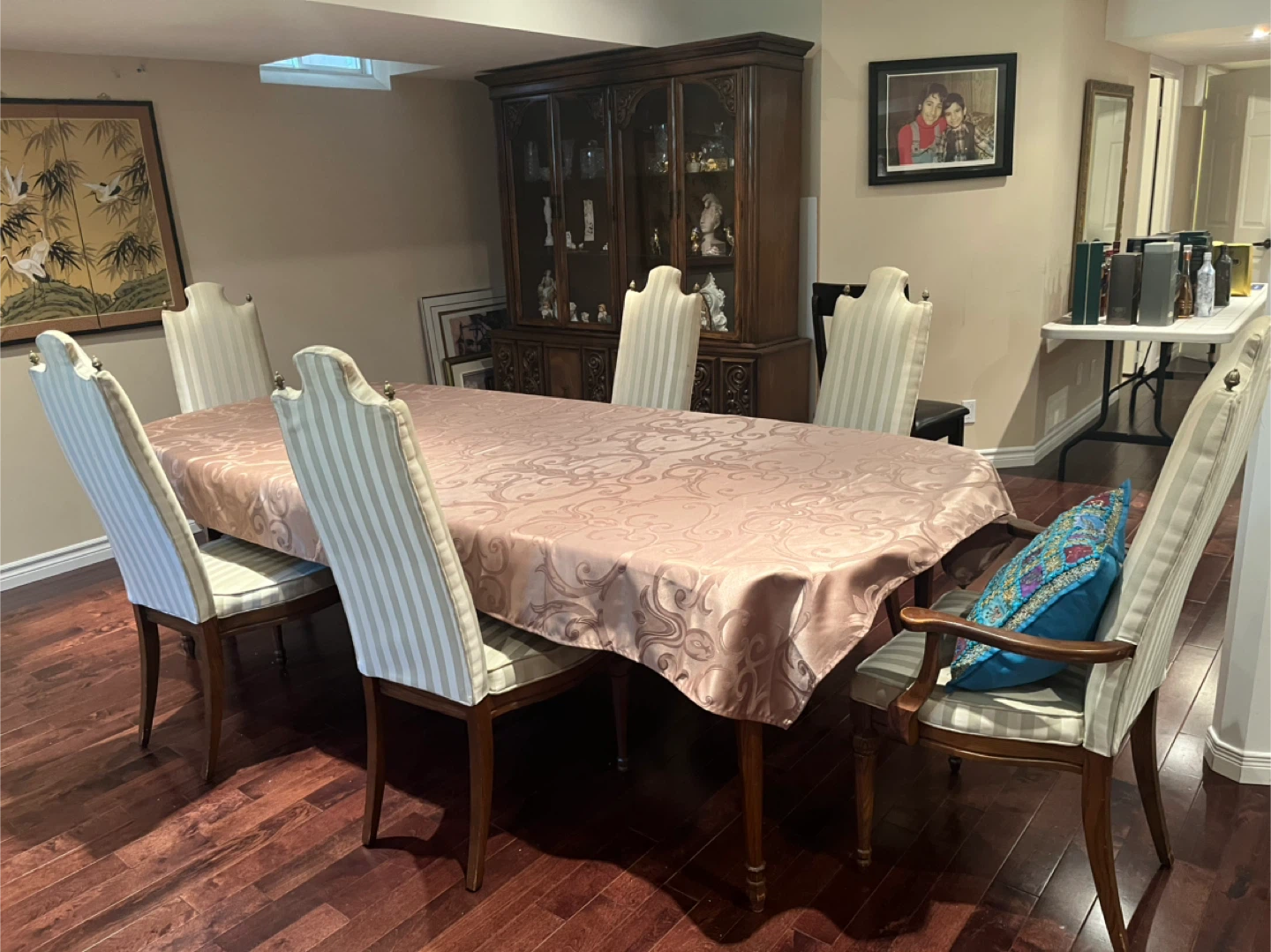 Dining Table with 6 Chairs - photo 5