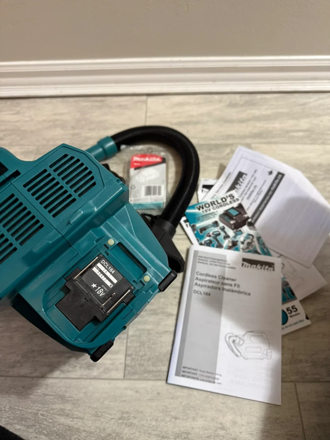 Makita 18V LXT Handheld Canister Vacuum (Tool Only image indicator(6)