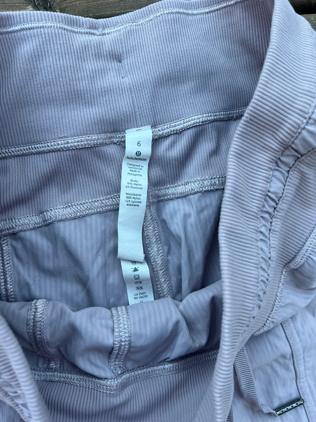 Lululemon Size 6 dance studio Lavender Pants - photo 2