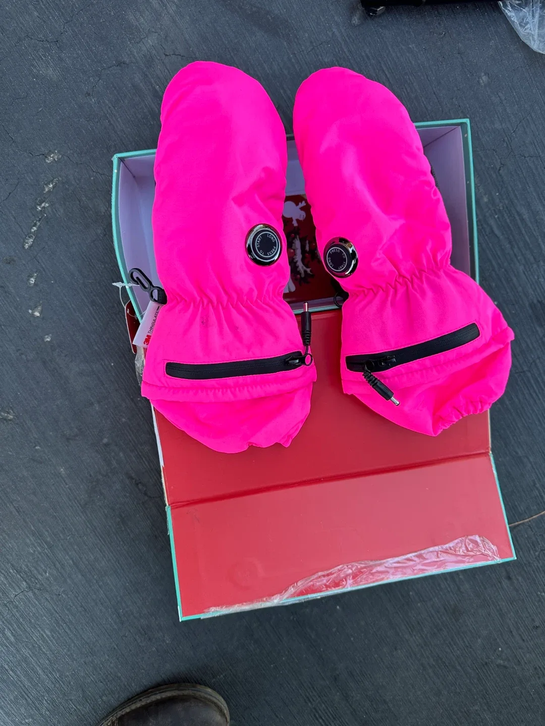 New Heated Mittens - Pink thumbnail