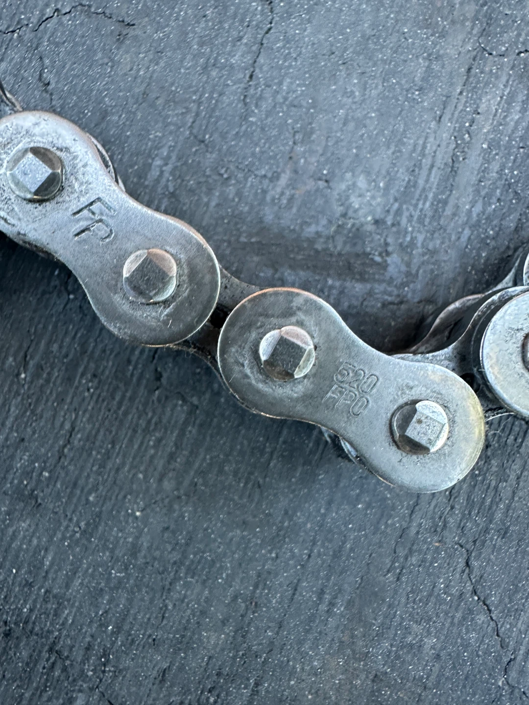 Motorcycle Drive Chain - 520 FPO - photo 3