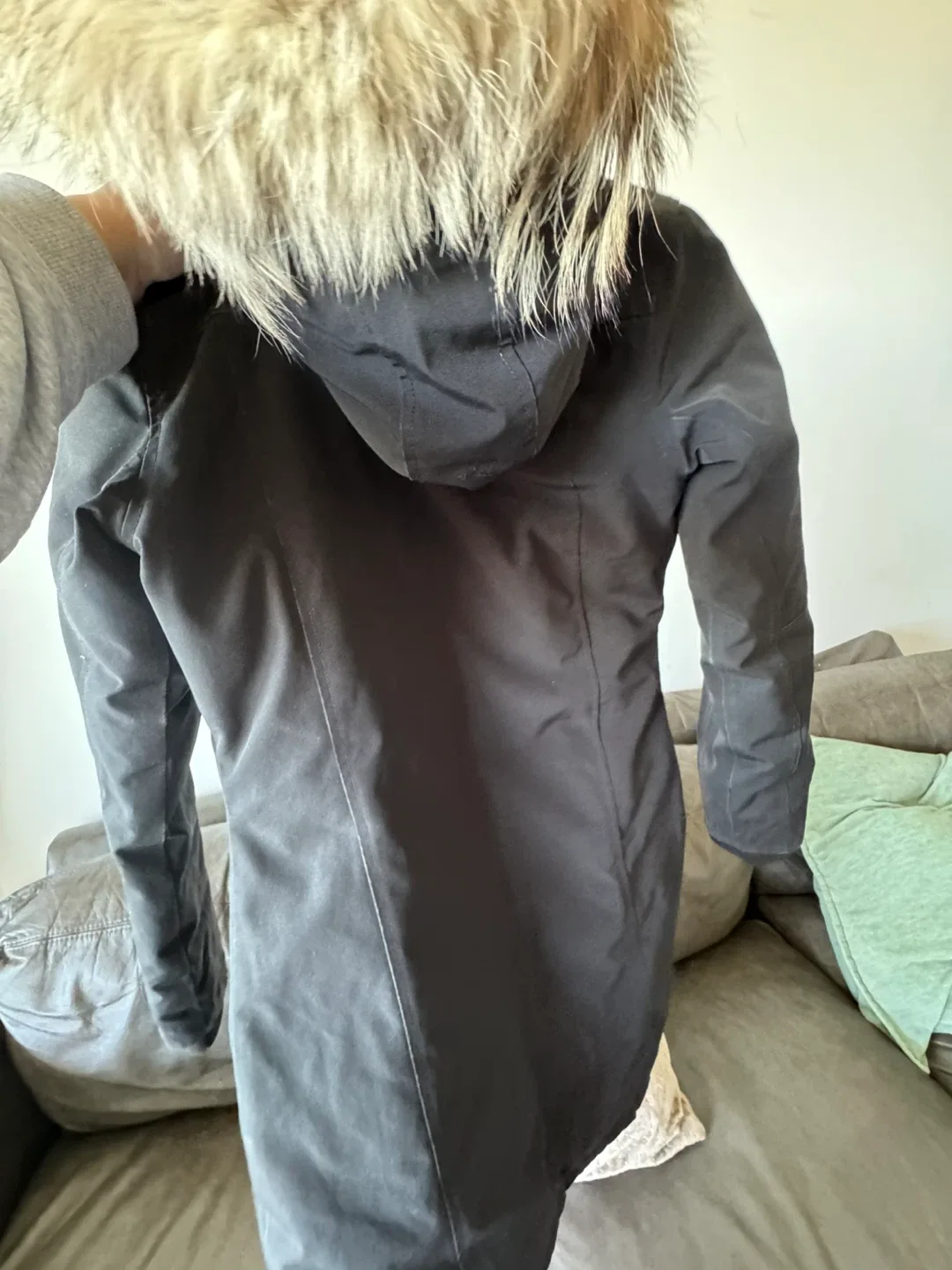 Canada Goose Down Parka kids Kensington- Size L/G image indicator(10)