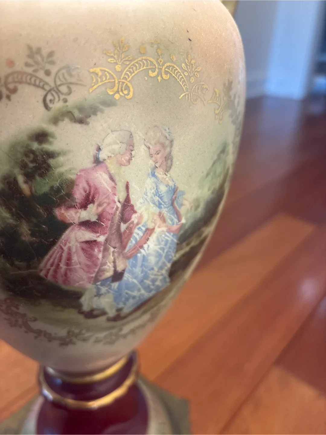 Vintage Baroque Table Lamp image indicator(9)