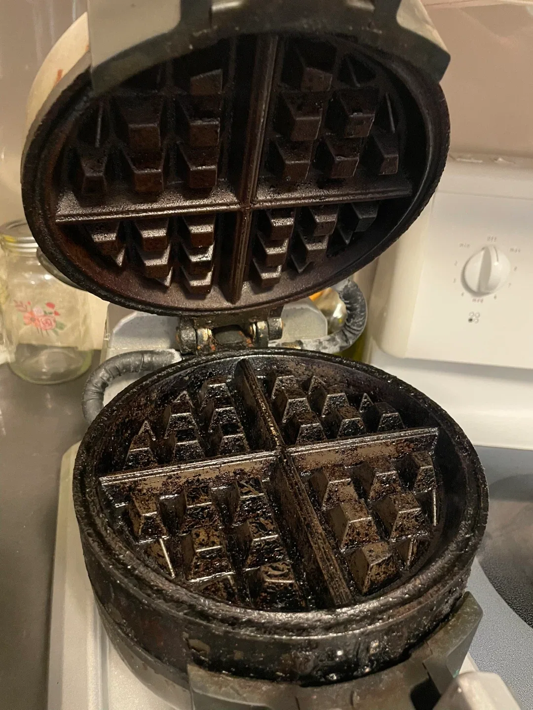 Waring Commercial Double Belgian Waffle Maker image indicator(2)