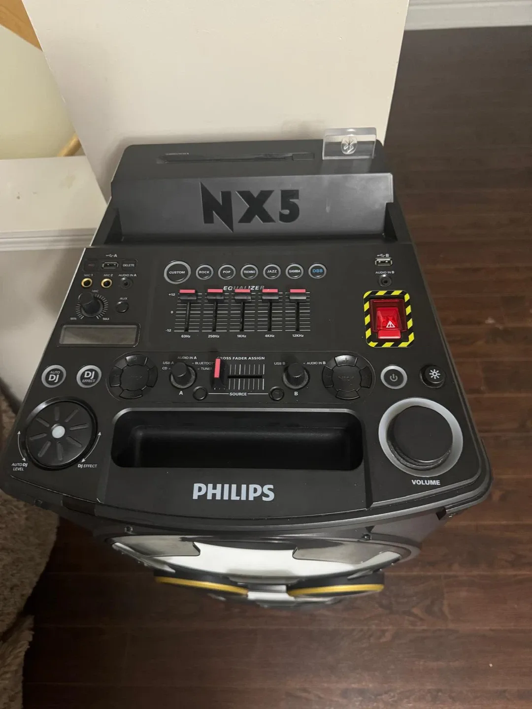 Philips NX5 Party Speaker System image indicator(3)