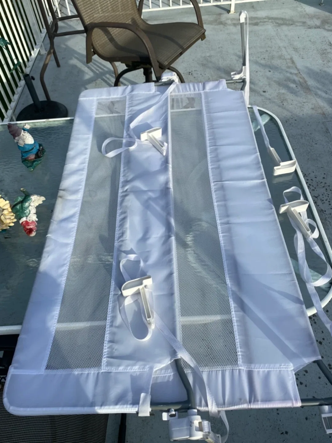 Regalo 54-Inch Extra Long Hideaway Bedrail image indicator(5)