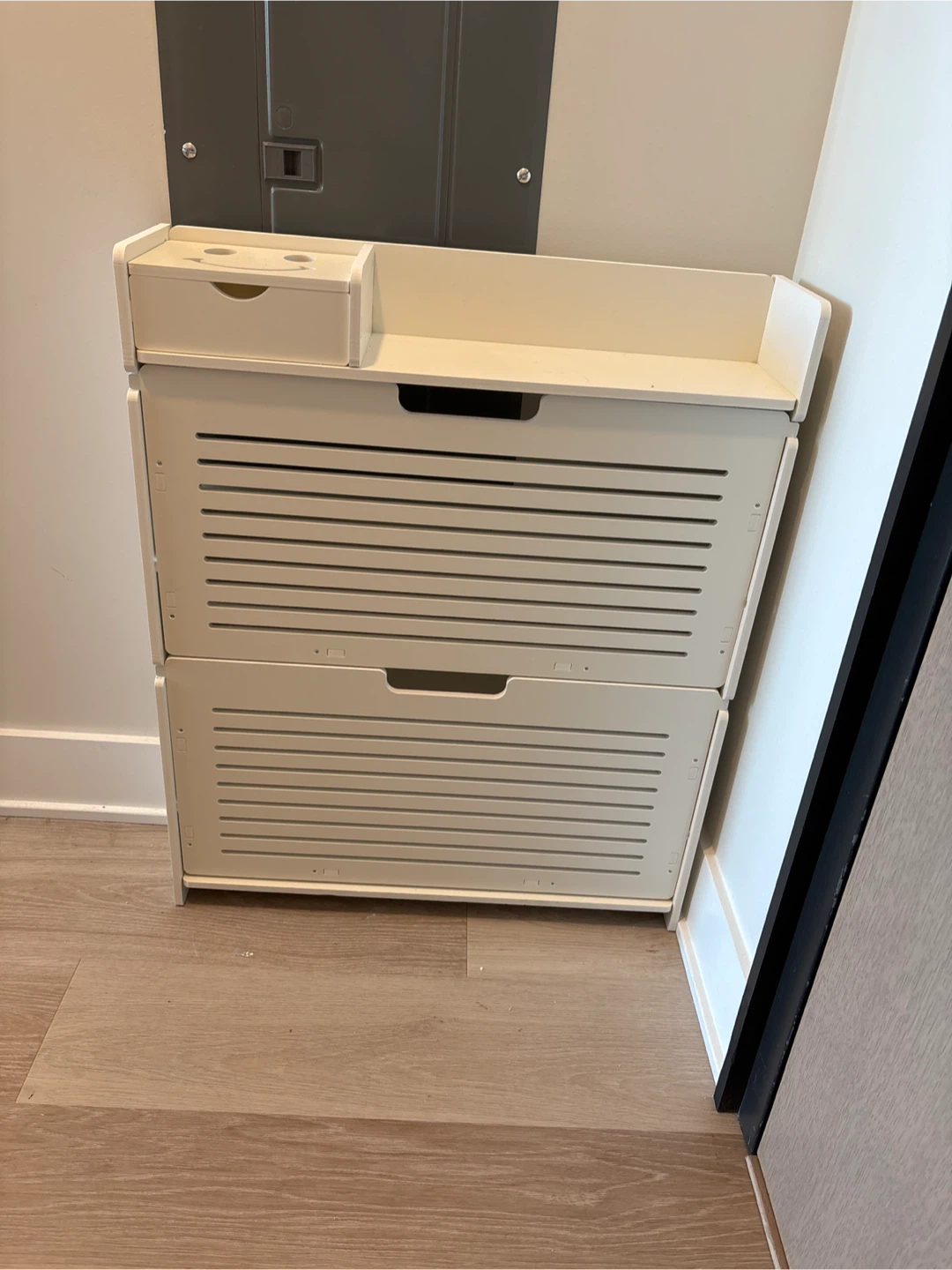 White shoe organizer