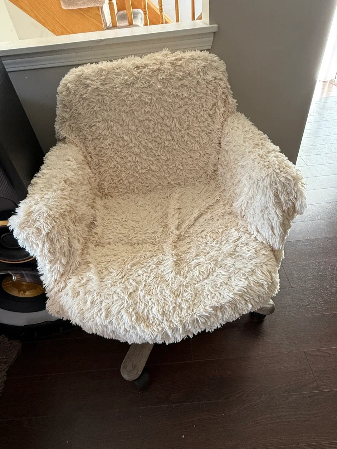 2 Fuzzy Office Chair Cover - Cream image indicator(3)