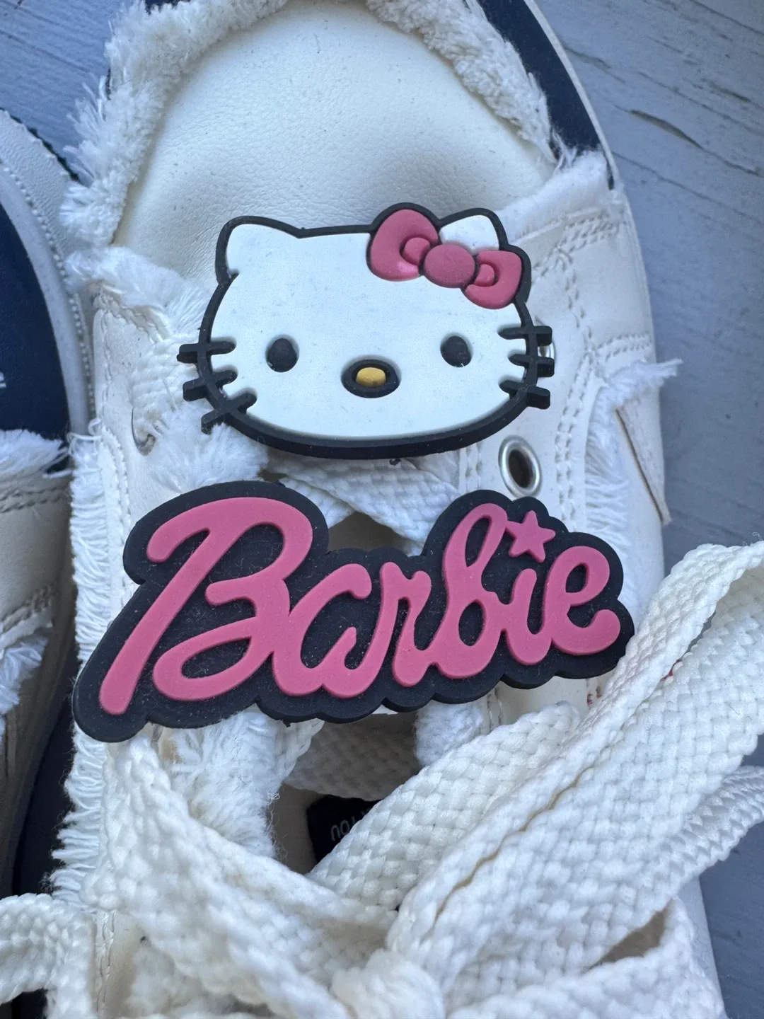 Hello Kitty & Barbie Sneakers women size 9 image indicator(3)
