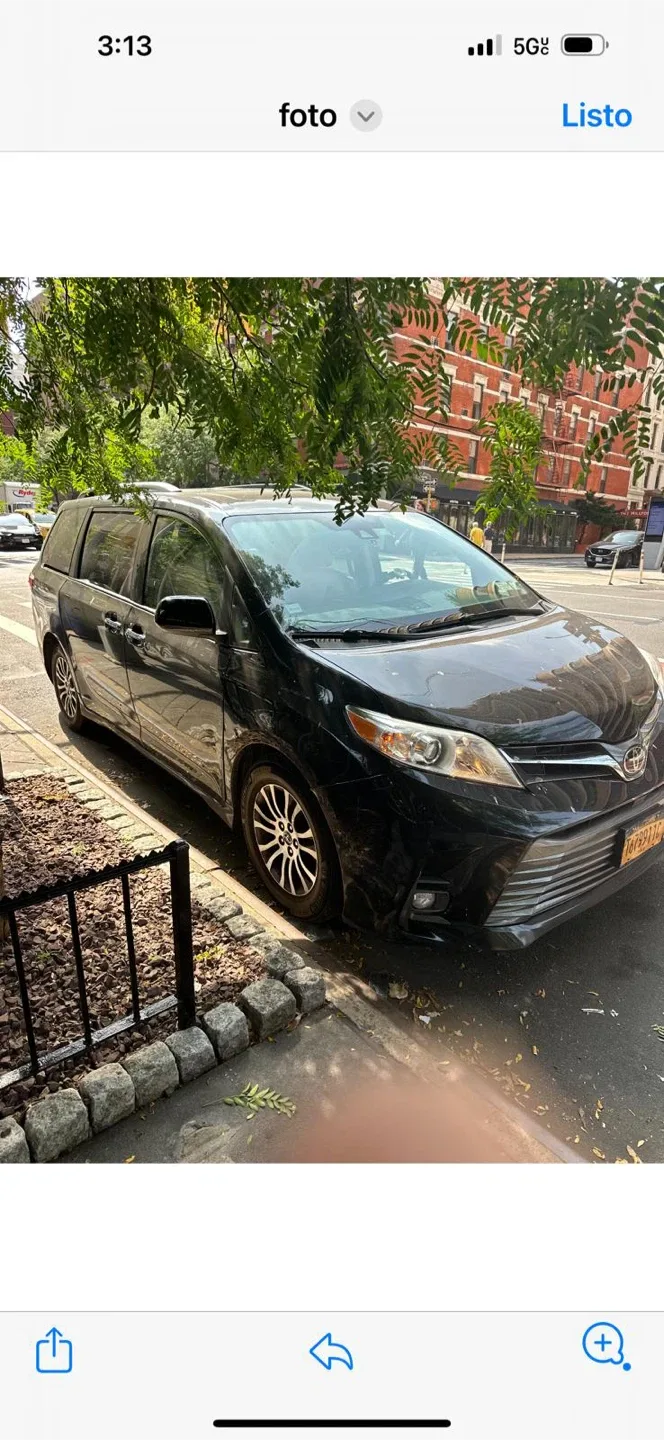 Toyota Sienna Minivan 2020 image indicator(3)