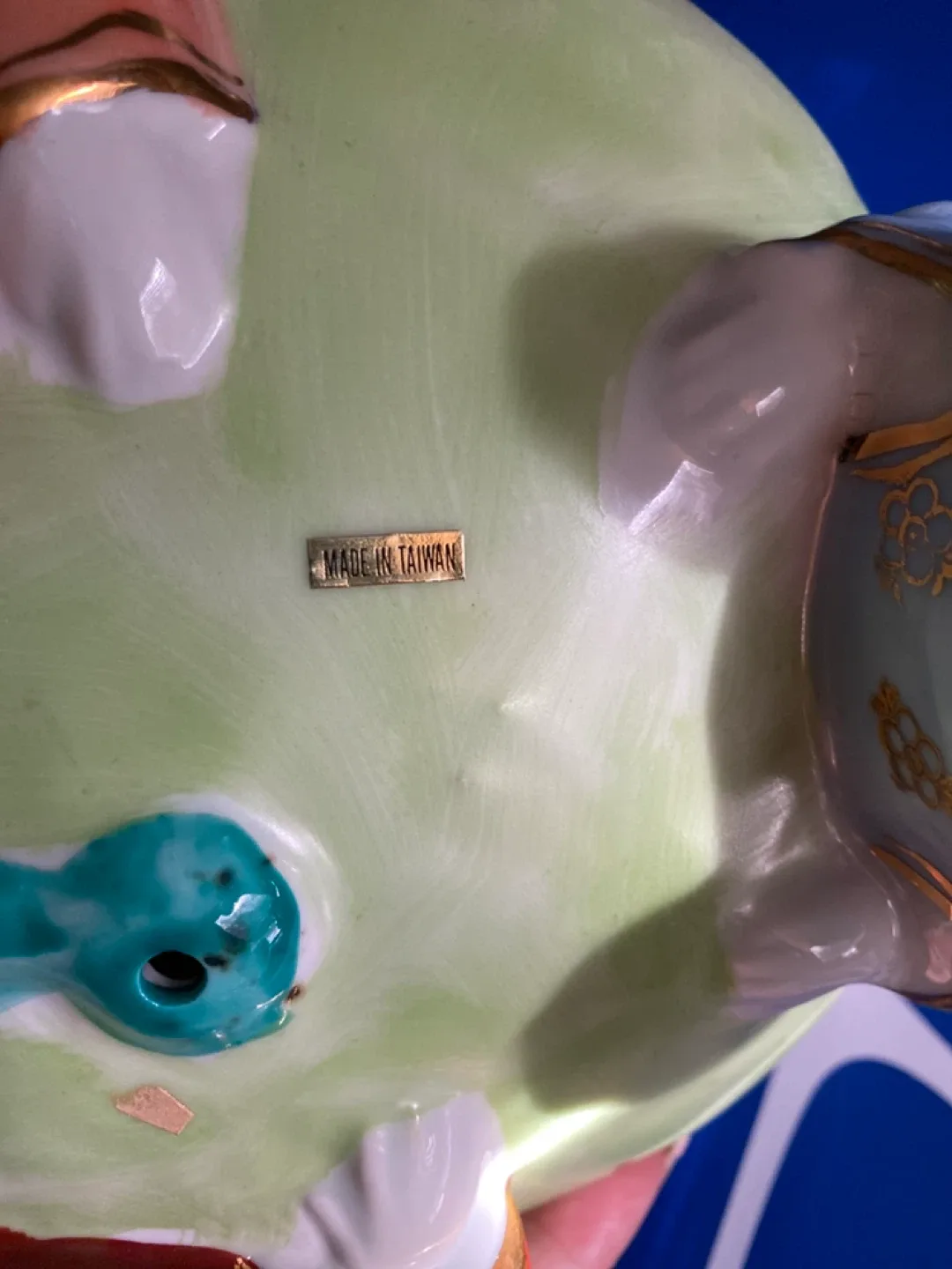 Vintage Chinese Peach Figurine with Boys image indicator(6)