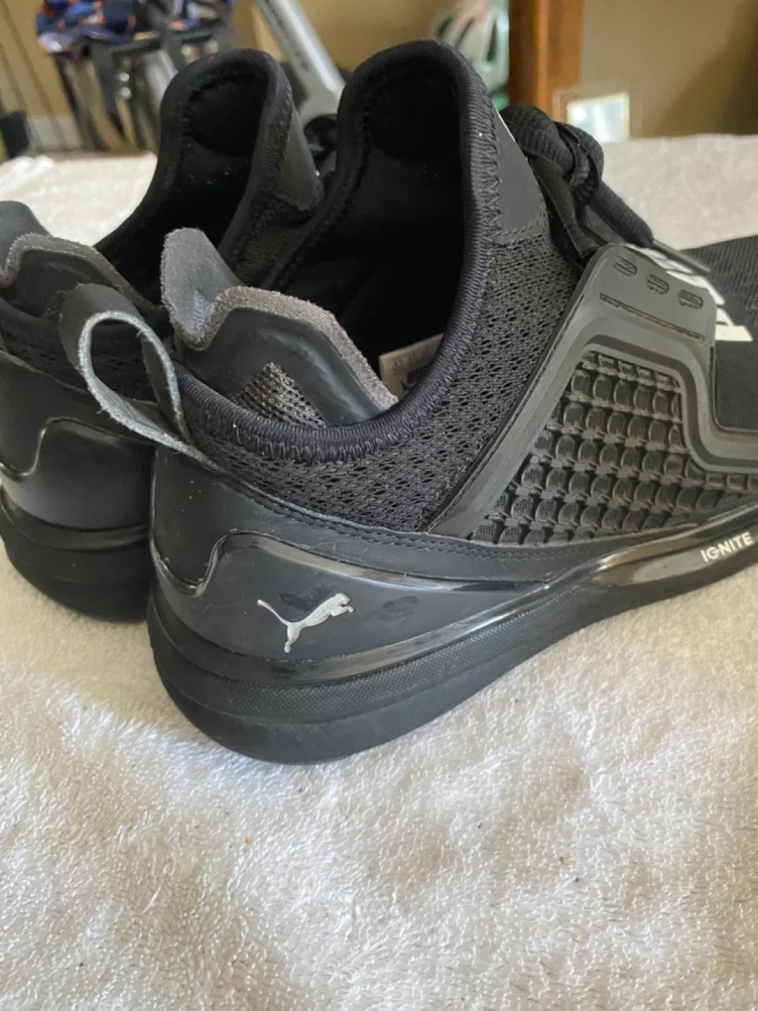 Puma Ignite Black Sneakers image indicator(5)