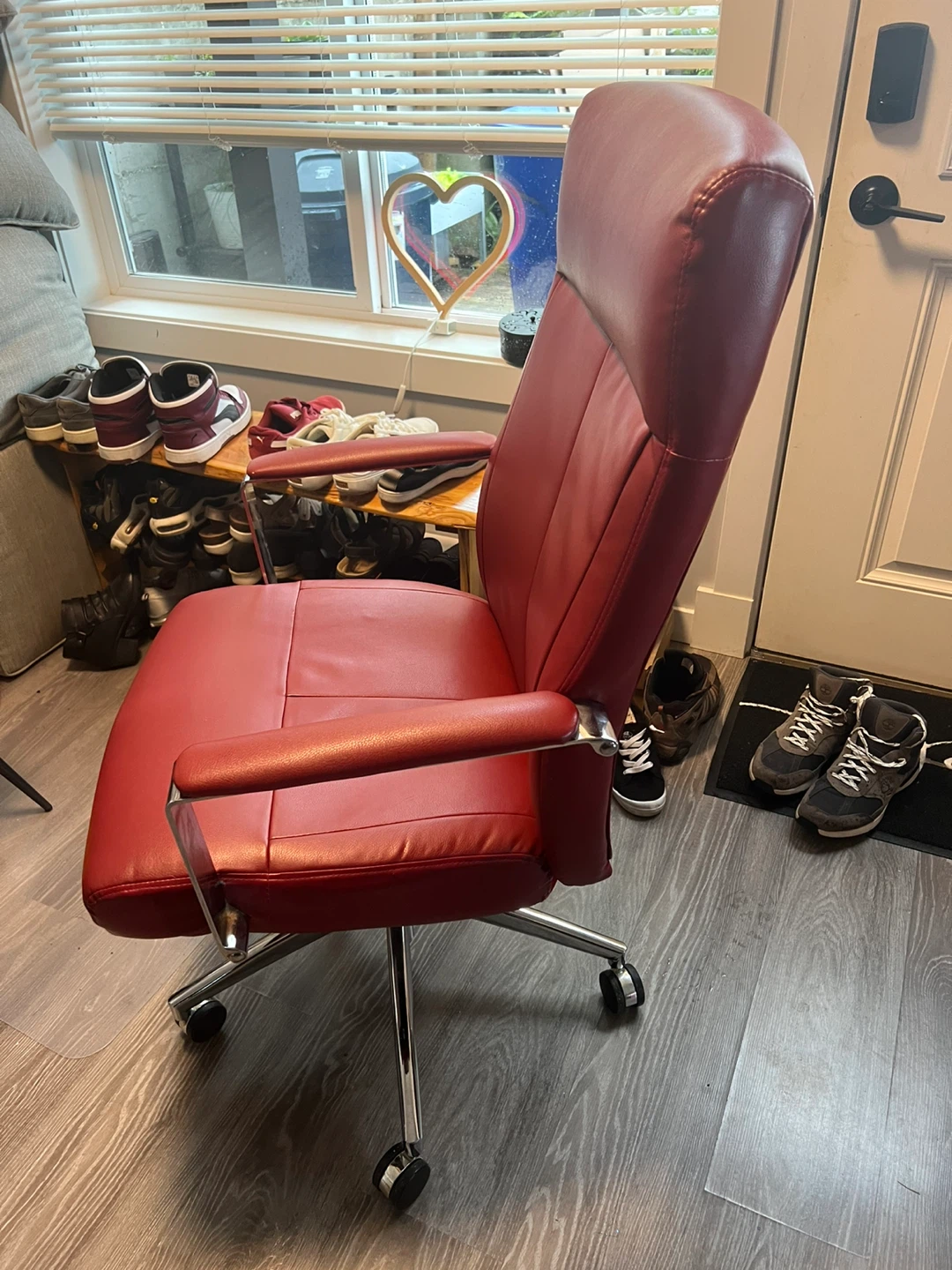 Deep Red office chair - used. - photo 2