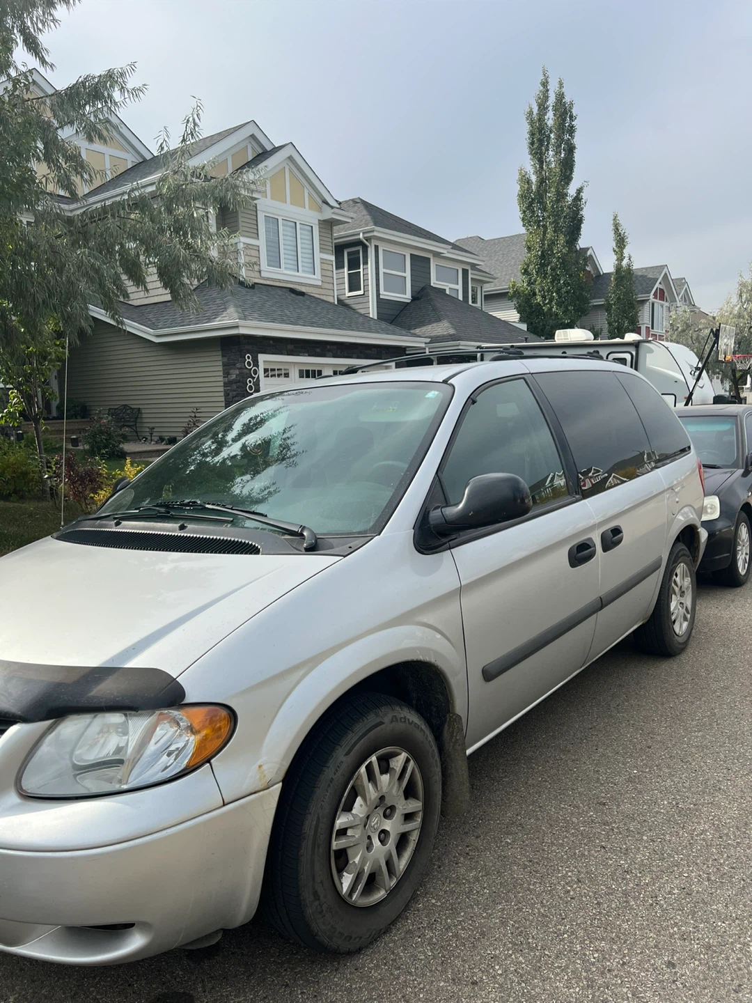 Silver Dodge mini Caravan 2005 - photo 2