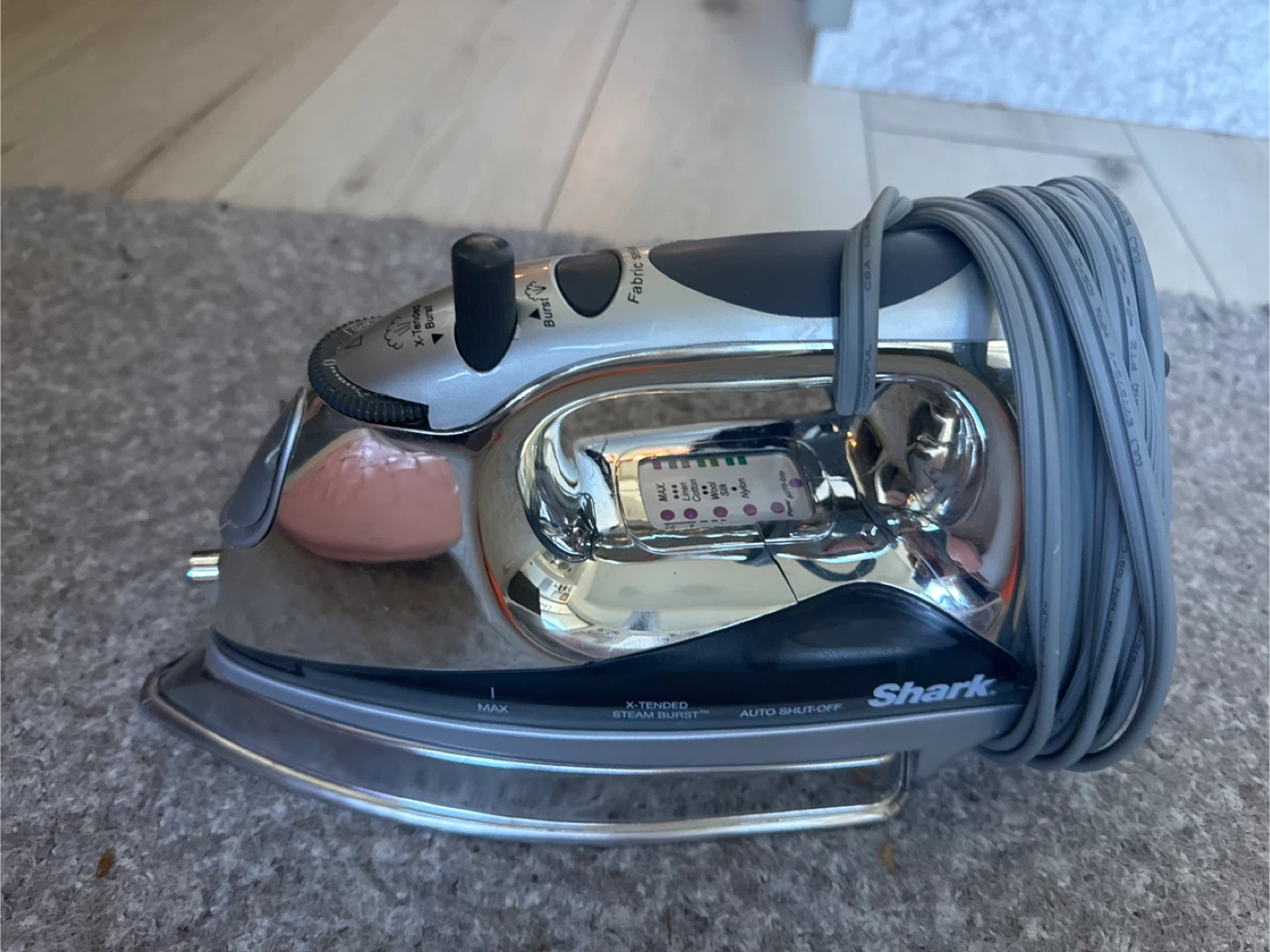 Shark Steam Iron - Fabric Selector 🧡 - photo 3