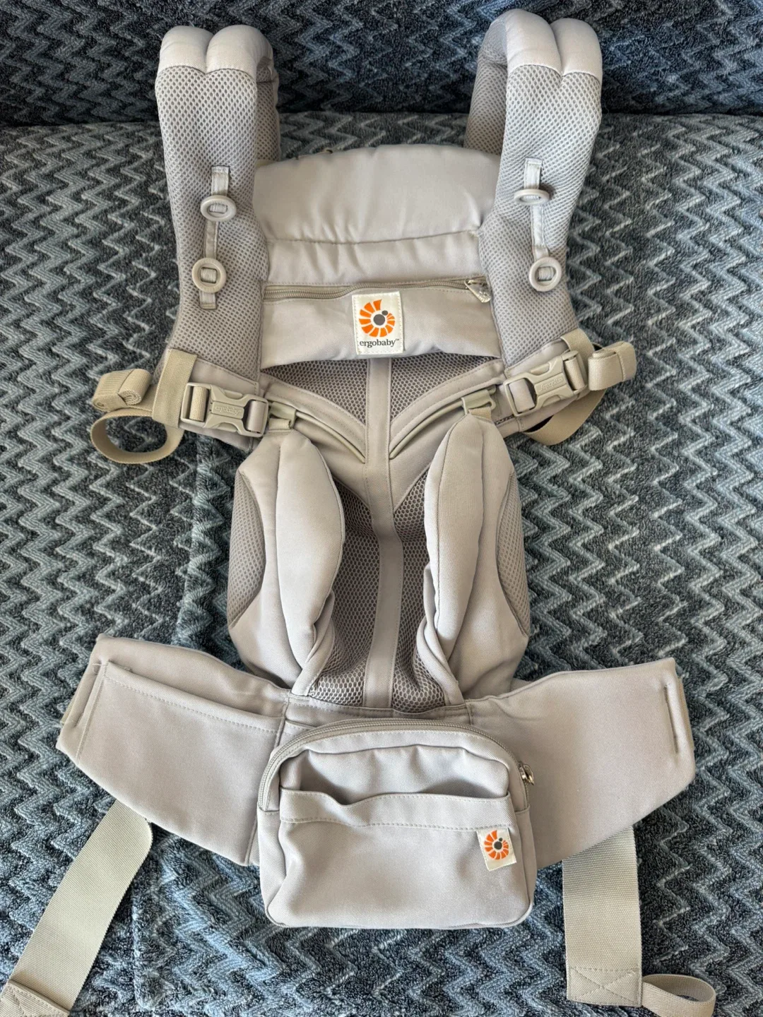 Ergobaby Omni Classic Pearl Grey Carrier image indicator(3)