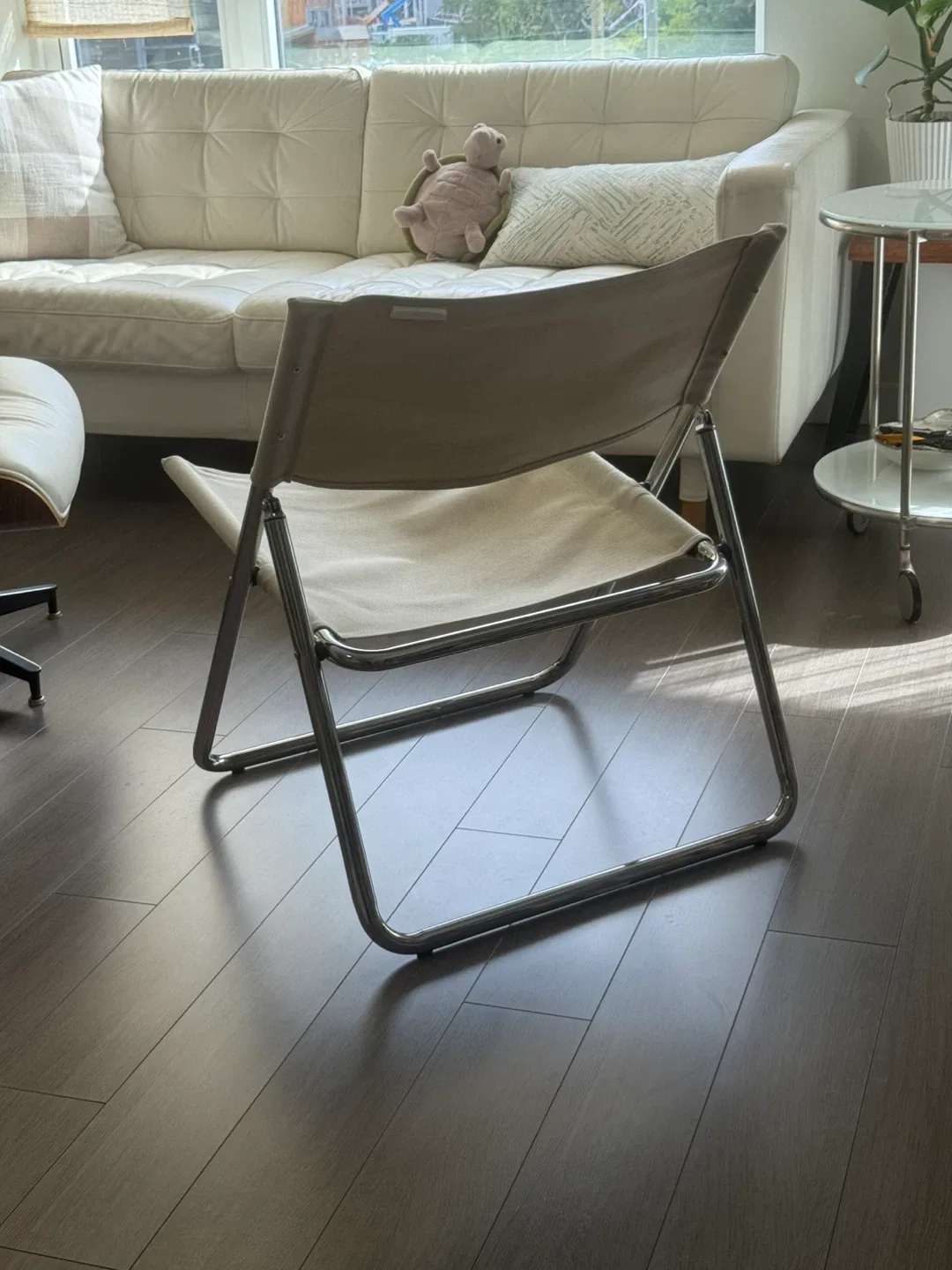 IKEA Beige Folding Chair image indicator(3)