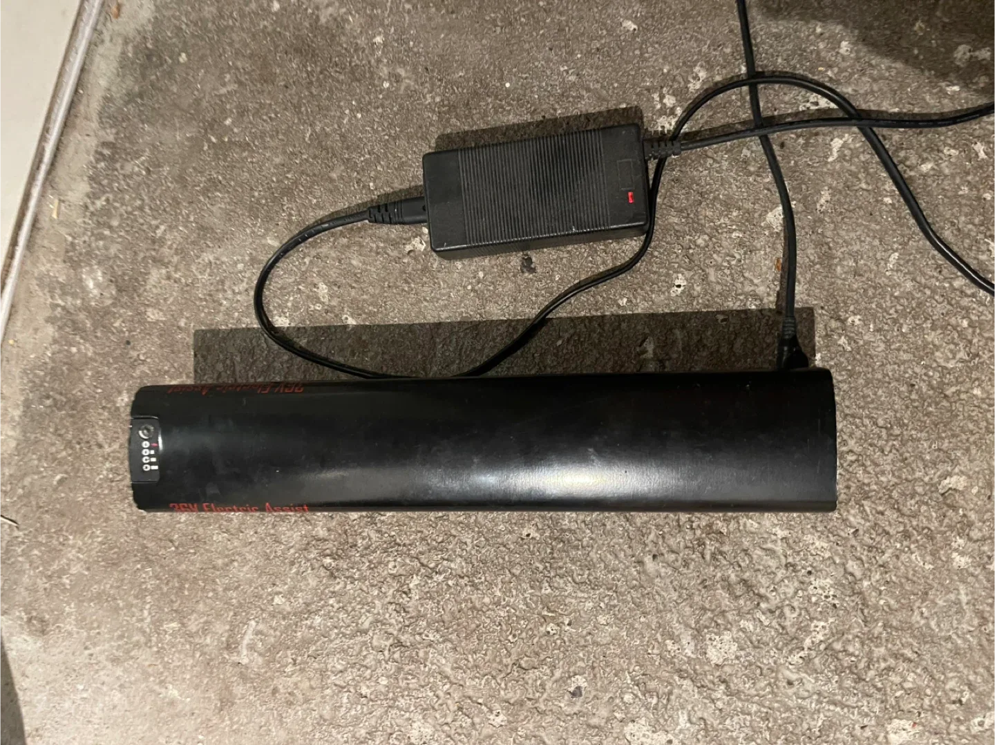 Hyper ultra 40 fat tire e-bike image indicator(2)