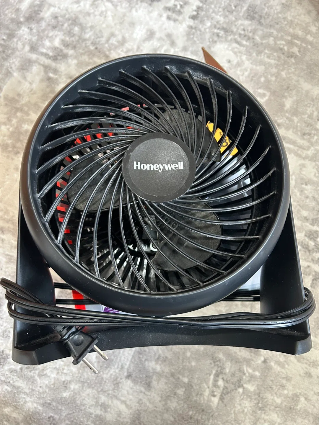 Honeywell Turbo Force POWER+ Fan HT900C image indicator(2)