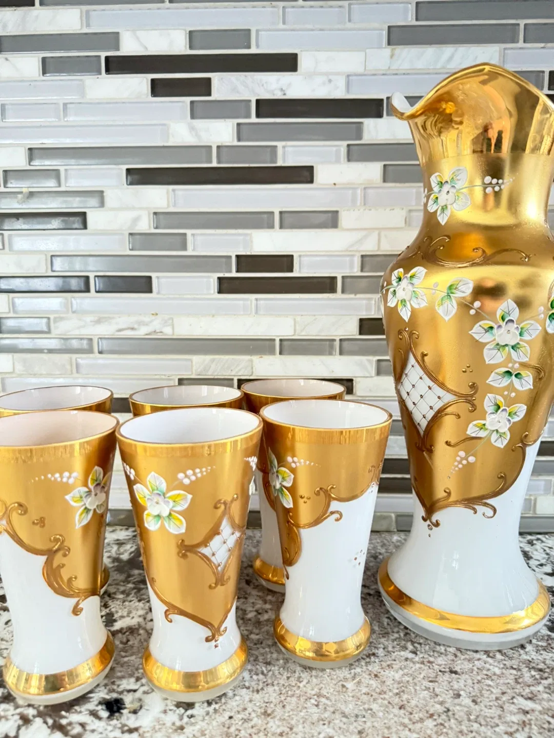 Vintage Gold & White Floral Pitcher with 6 Glasses image indicator(2)
