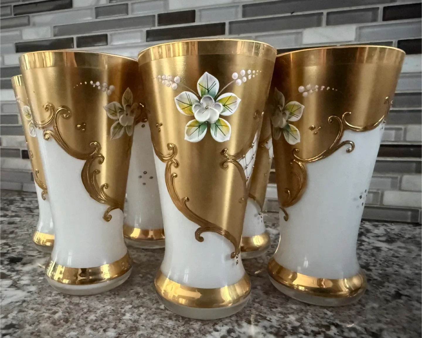 Vintage Gold & White Floral Pitcher with 6 Glasses image indicator(6)