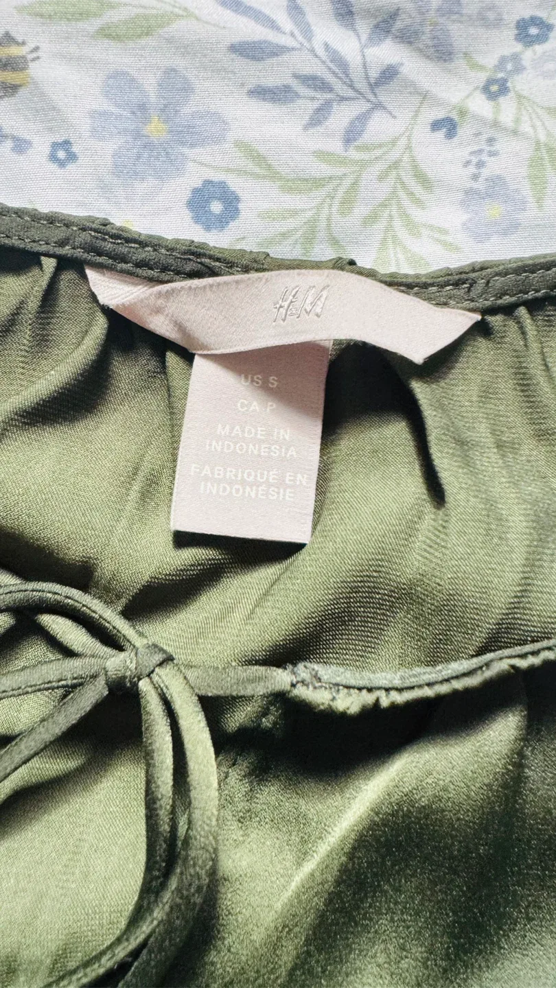 H&M Olive Green Dress - Size S image indicator(2)