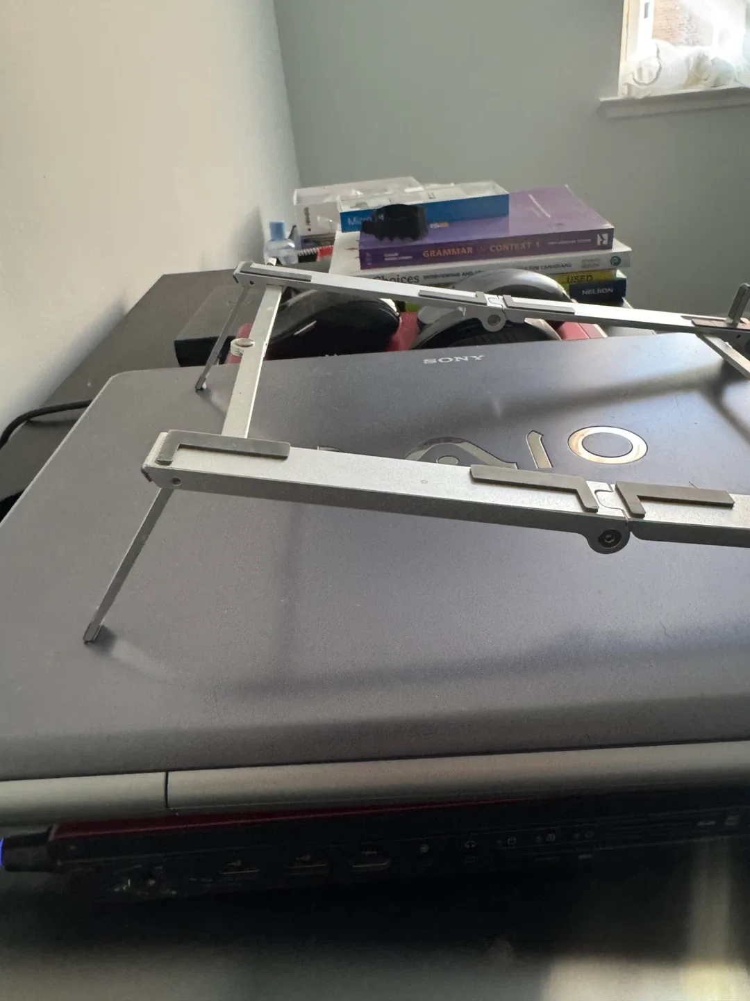 Adjustable Laptop Stand - Silver image indicator(2)