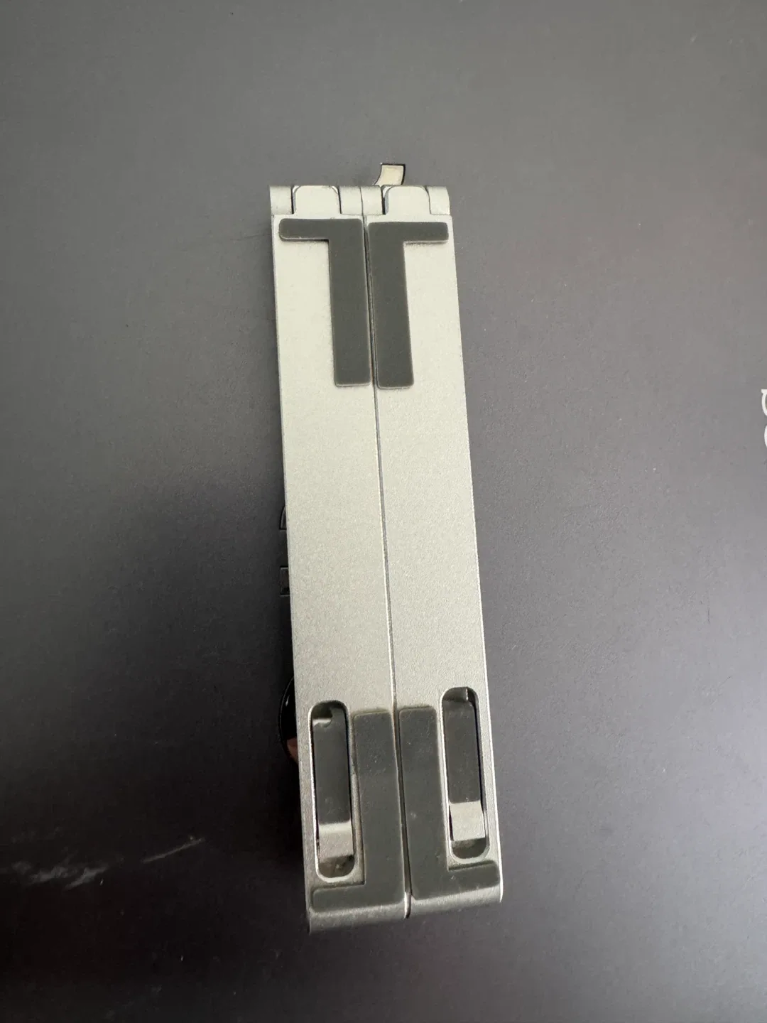 Adjustable Laptop Stand - Silver image indicator(8)