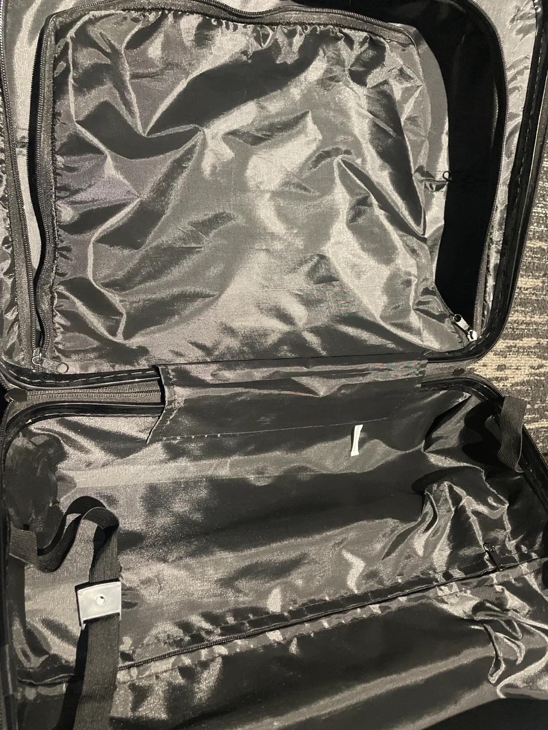 ***Please Read***Carry-on Luggage image indicator(4)