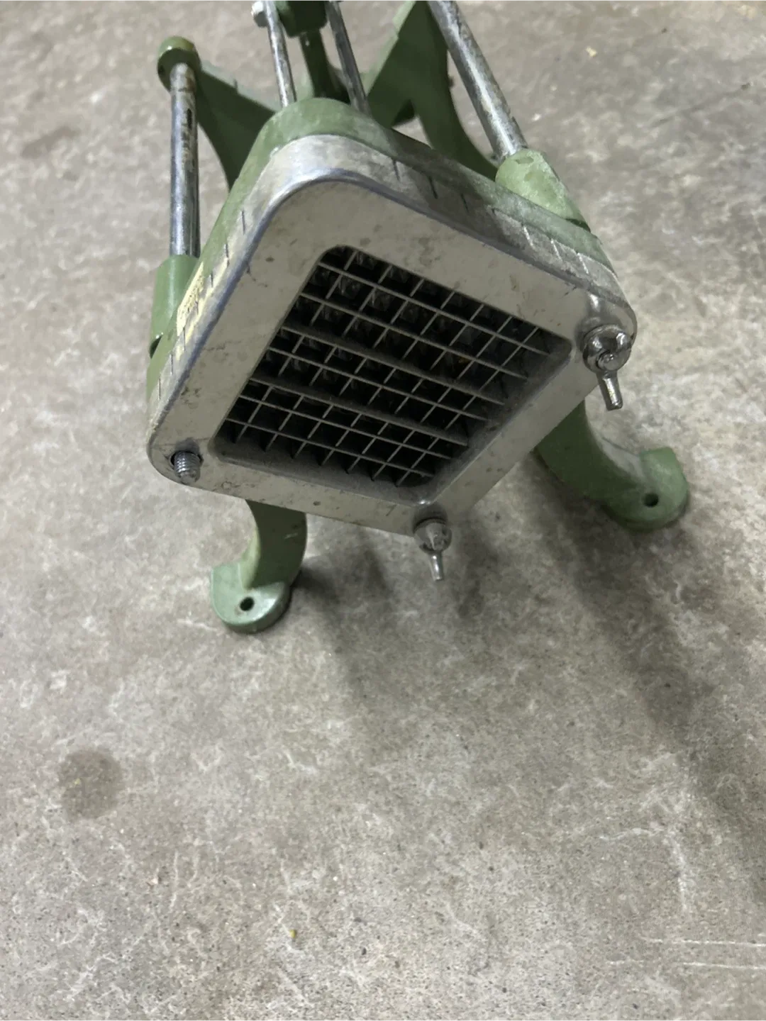 🧡 Commercial French Fry Cutter image indicator(2)