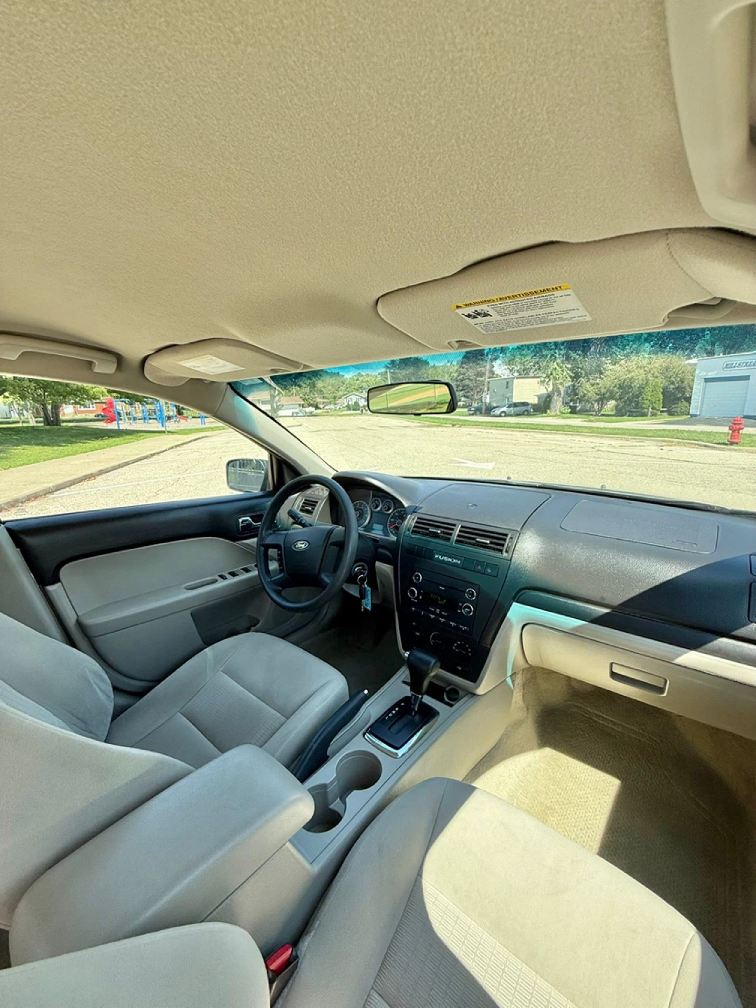 Ford Fusion Sedan - Silver - photo 4