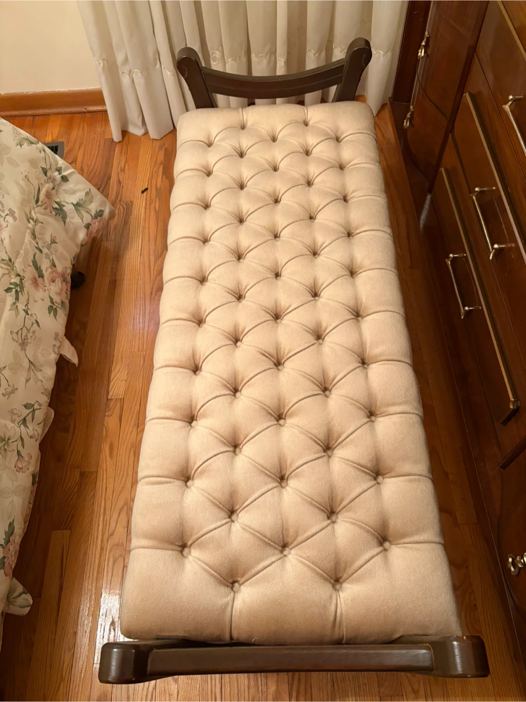 Upholstered Tufted Bench