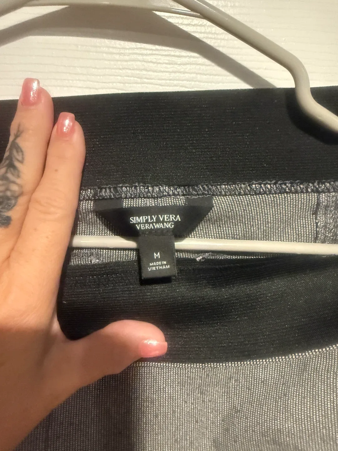 Simply Vera Wang Gray Pants Size M thumbnail