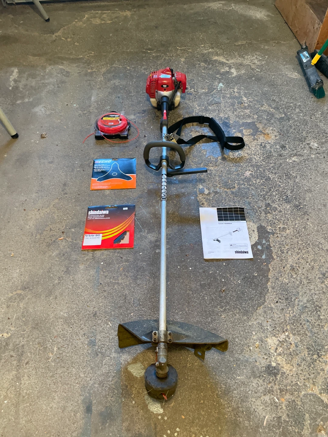 Shindaiwa T242X Trimmer with Accessories - photo 2