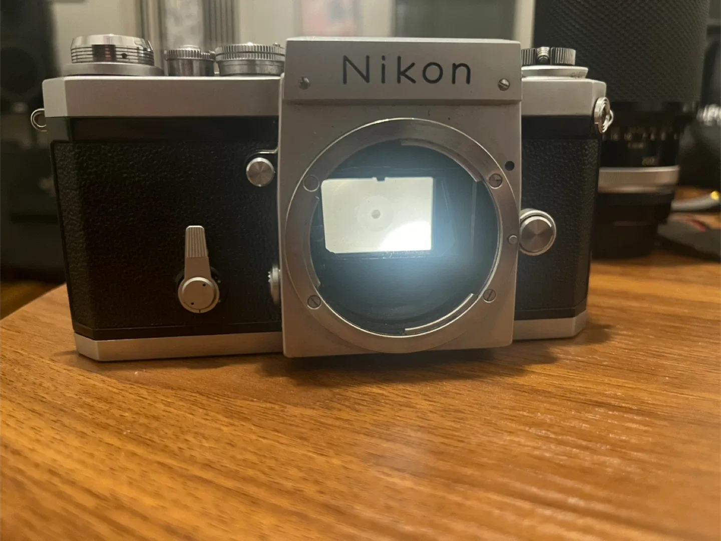 Nikon F Camera & Zoom-NIKKOR-C Auto Lens image indicator(7)