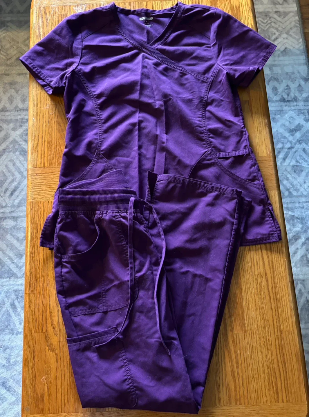 Scrubs - Assorted Colours image indicator(2)