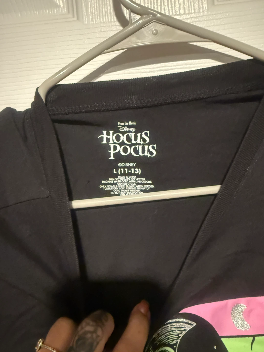 Disney Hocus Pocus Black Graphic Tee - Size L (11-13) - photo 2