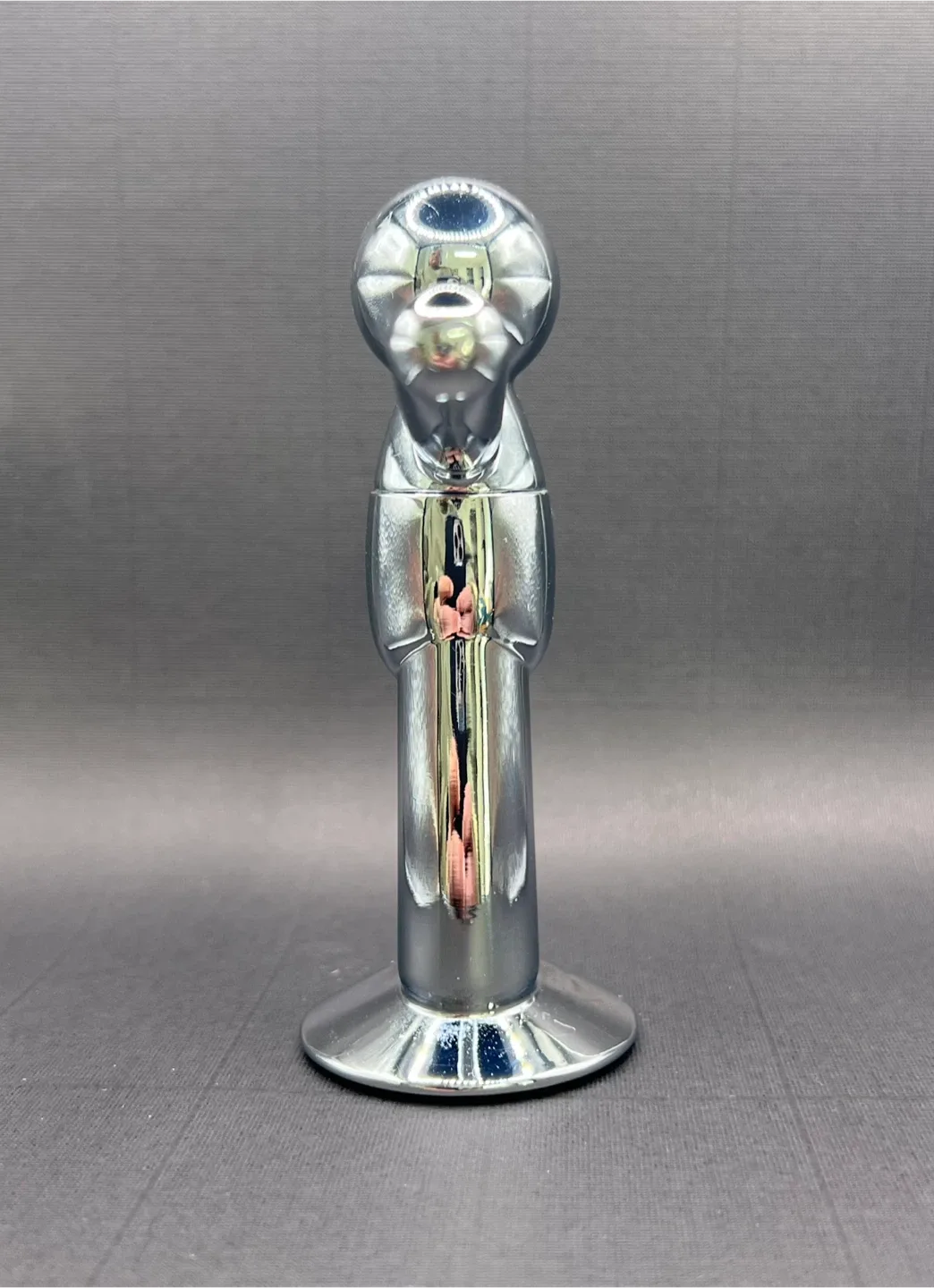 Umbra Buddy Chrome Bottle Opener & Stand image indicator(4)