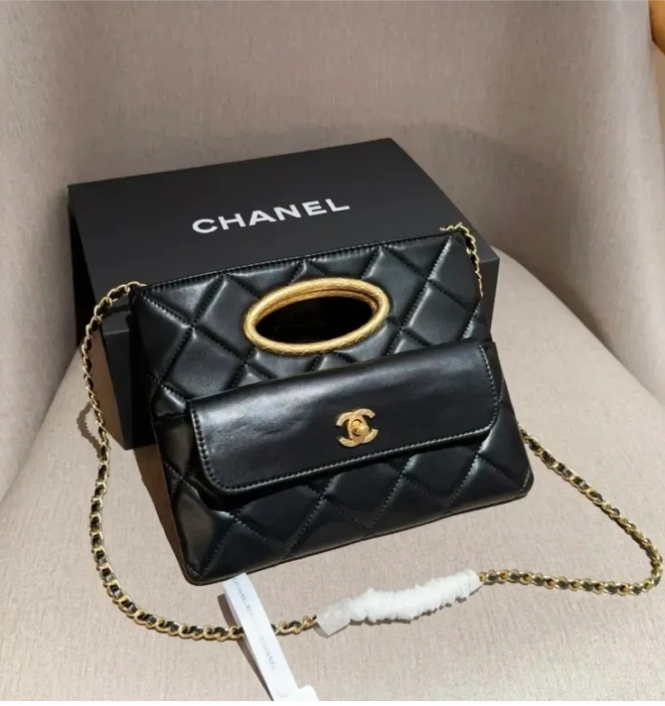 Chanel Arrivl 24b Black Bag, Size 25 thumbnail