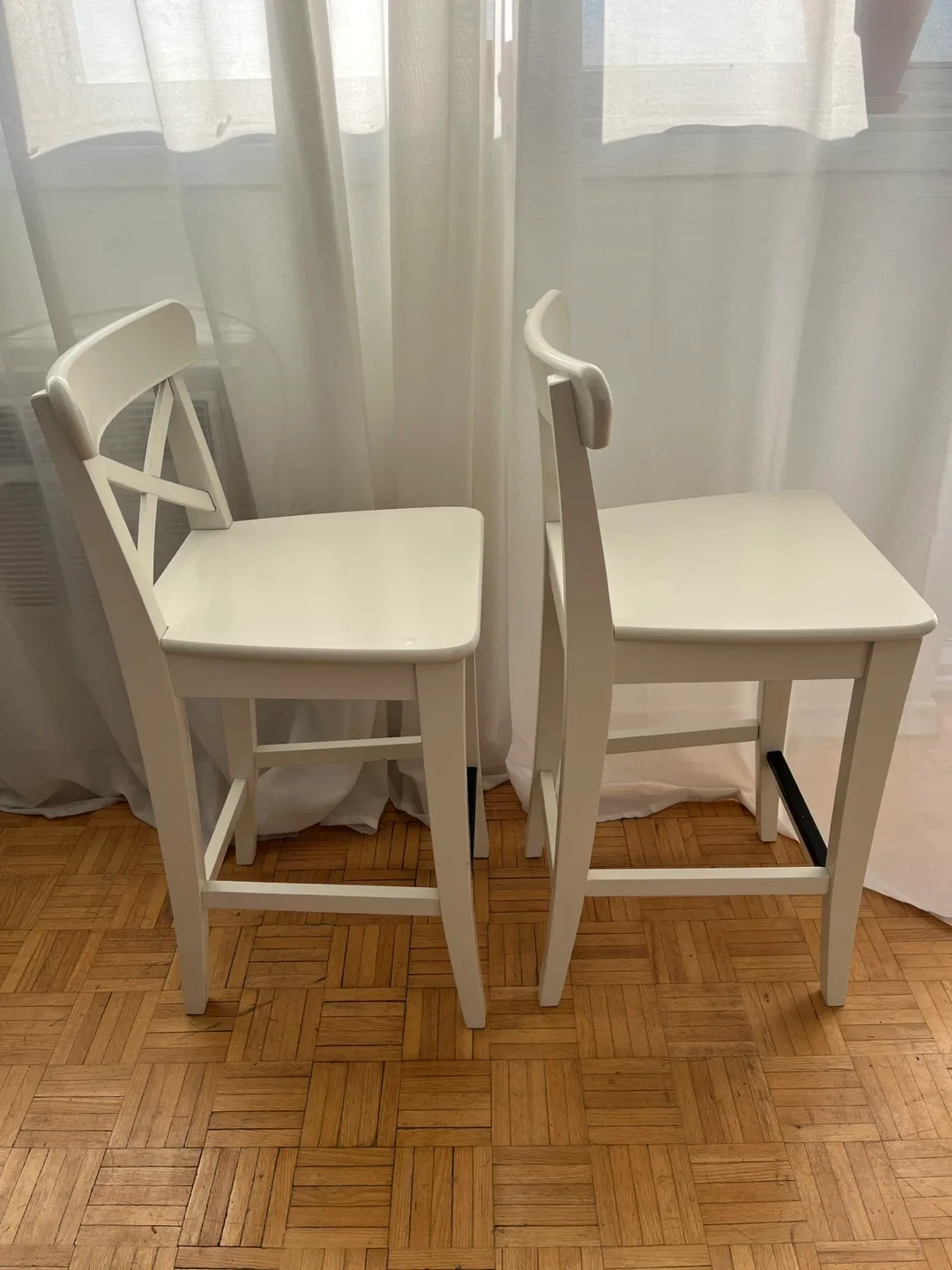 IKEA Ingolf Bar Stools - White image indicator(4)