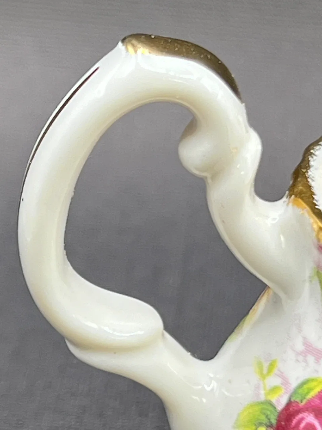 Vintage Royal Albert shelf sitter decoration teapot image indicator(4)