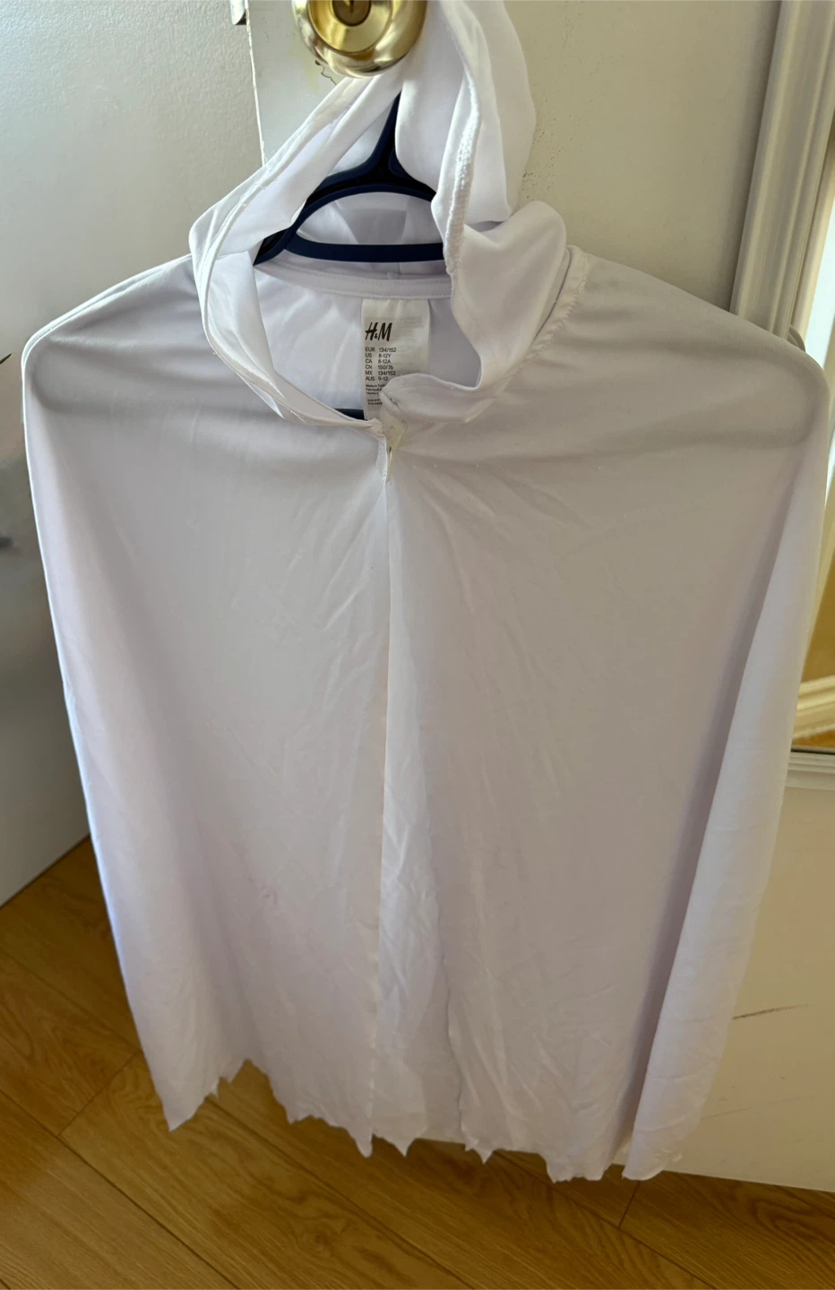 H&M White Halloween Costume Cape - Size M🧡 - photo 3