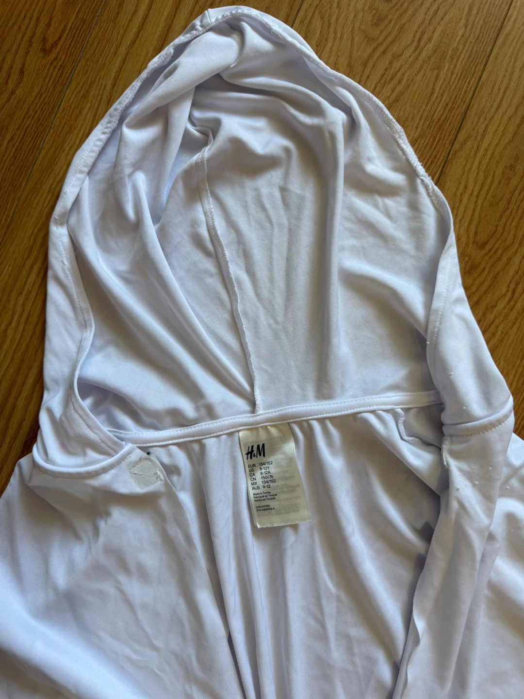 H&M White Halloween Costume Cape - Size M🧡 - photo 2