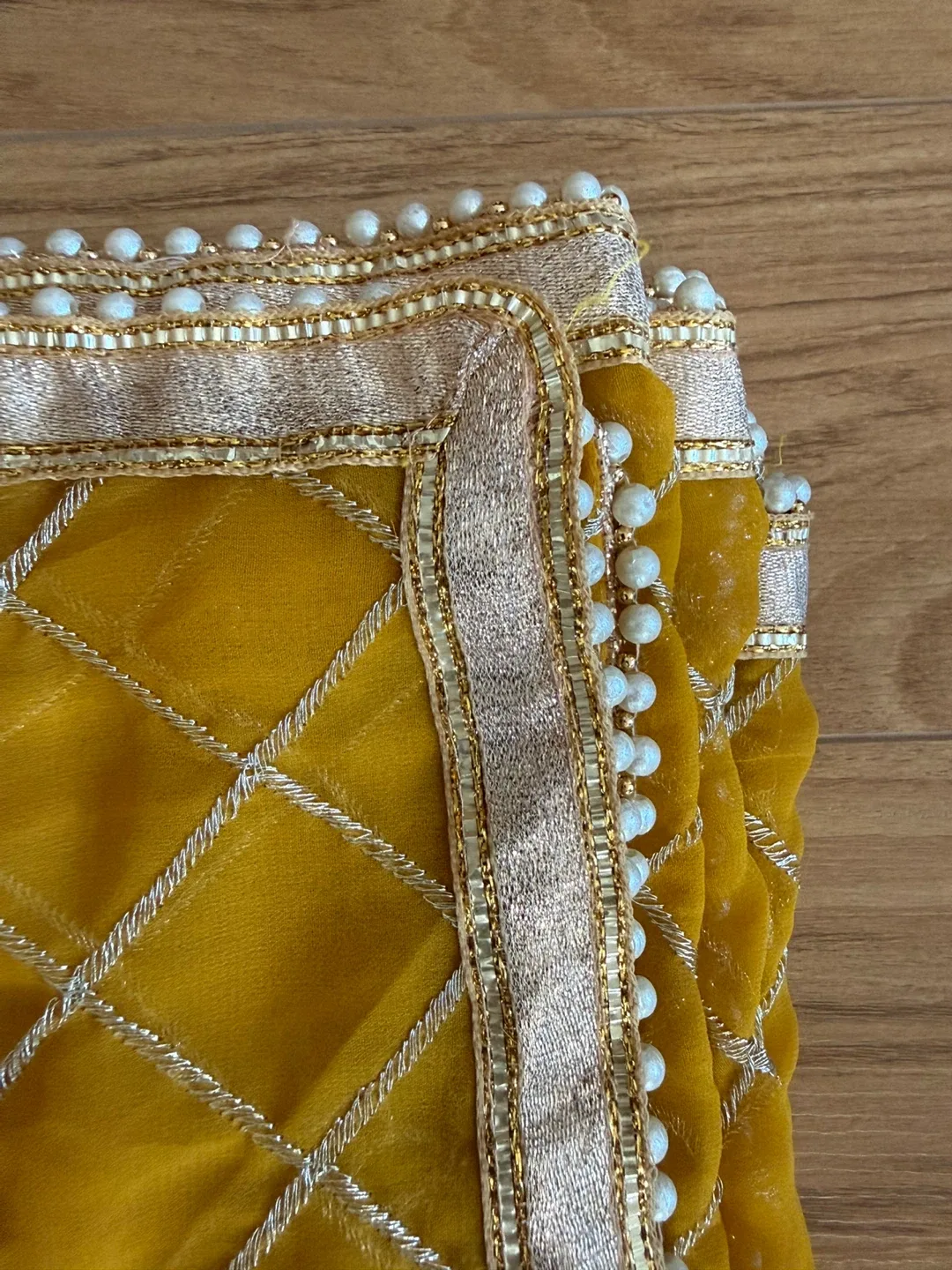 Woman’s Kurta Set 💰Price Negotiable! WORN ONCE ONLY  Size: XL 🪔 image indicator(7)