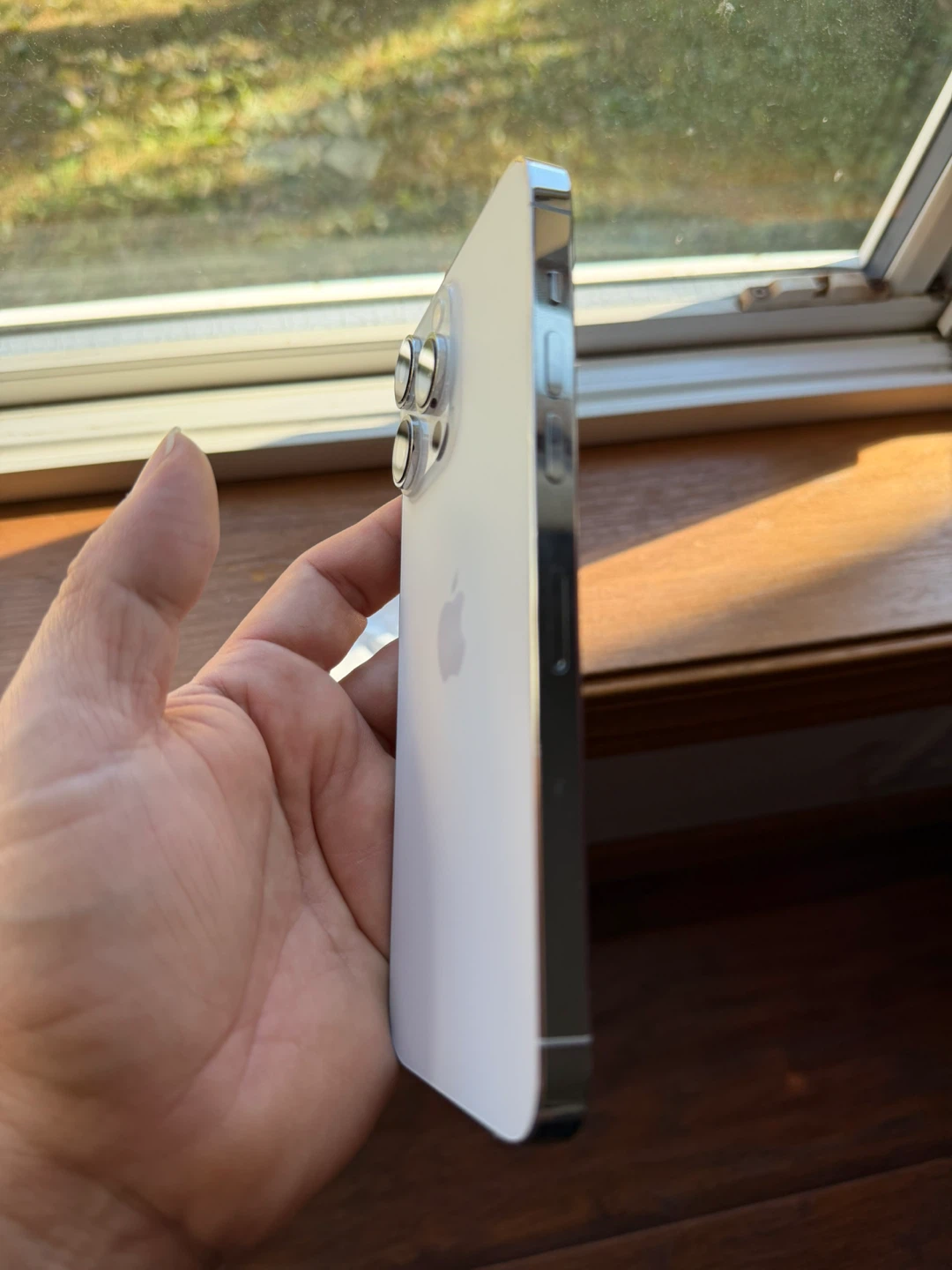 Apple iPhone 14 Pro Max - photo 2